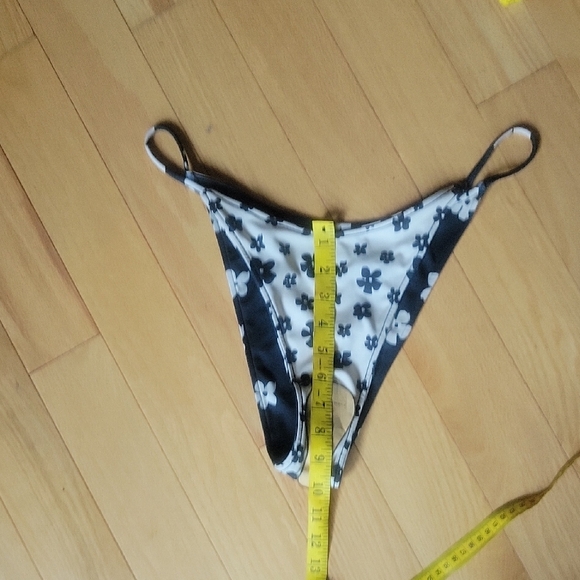 Zulu & Zephyr Black and Bone Reversible  String Brief Bikini Bottom - Picture 9 of 15